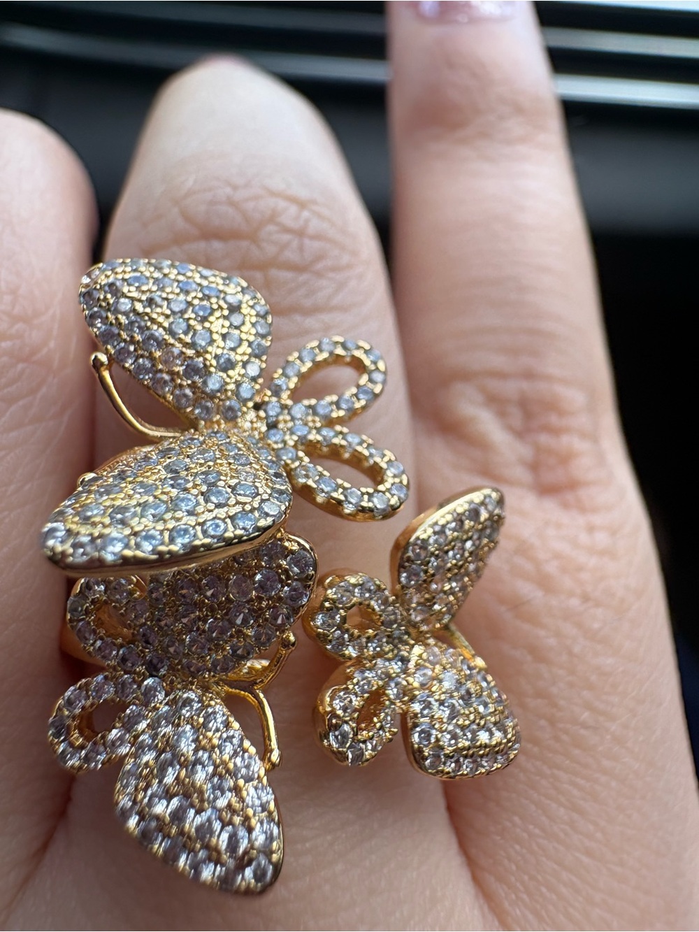 ✨ Gorgeous Pave Butterfly Statement Ring! - Picture 6 of 6